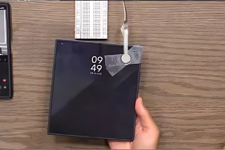 Một YouTuber Livestream Gập Mở Galaxy Z Fold7 200,000 Lần: Kết Quả Thử Nghiệm Độ Bền 5 Những Lỗi Và Dấu Hiệu Hư Hỏng Sau 200,000 Lần Gập Galaxy Z Fold7
