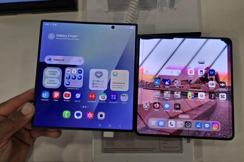 Thiết kế của Galaxy Z Fold 7 và OnePlus Open
