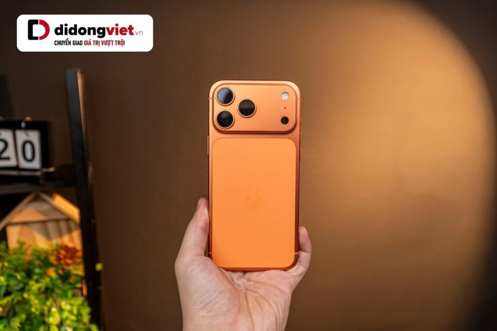 Trên tay iPhone 17 Pro Max