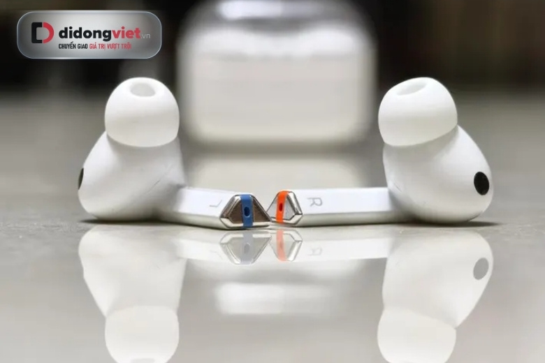 Galaxy Buds 4 thiết kế mới vẫn giữ nguyên thiết kế stem