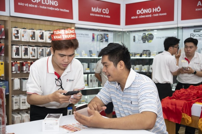 Mua iPhone 17 256GB trả góp 0% tại Di Động Việt, nhận máy ngay 10 hình thức mua iPhone 17 256GB trả góp