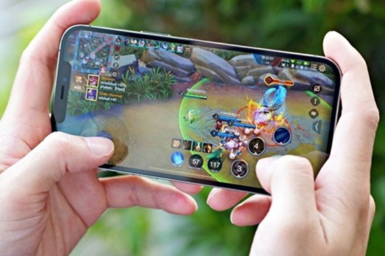 iPhone 17 chơi game mượt không? Đánh giá chi tiết hiệu năng 12 iPhone 17 chơi game mượt không