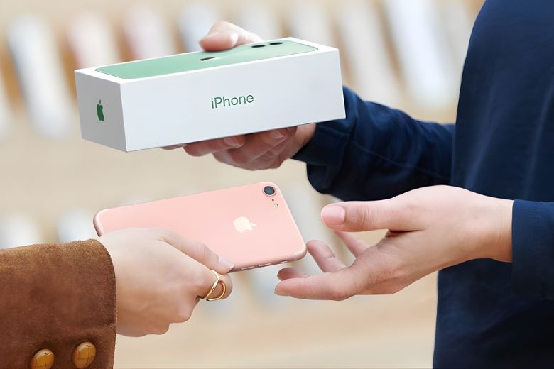 Có nên đổi máy cũ lấy iPhone 17? Phân tích rõ ràng 6 Nhược điểm có nên đổi máy cũ lấy iPhone 17