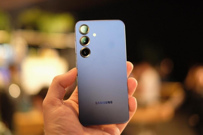 Samsung tăng giá smartphone Galaxy, dòng Galaxy A và Galaxy M có thể tăng giá bán từ 2026? 8 Samsung tăng giá smartphone Galaxy vậy người dùng kỳ vọng gì?