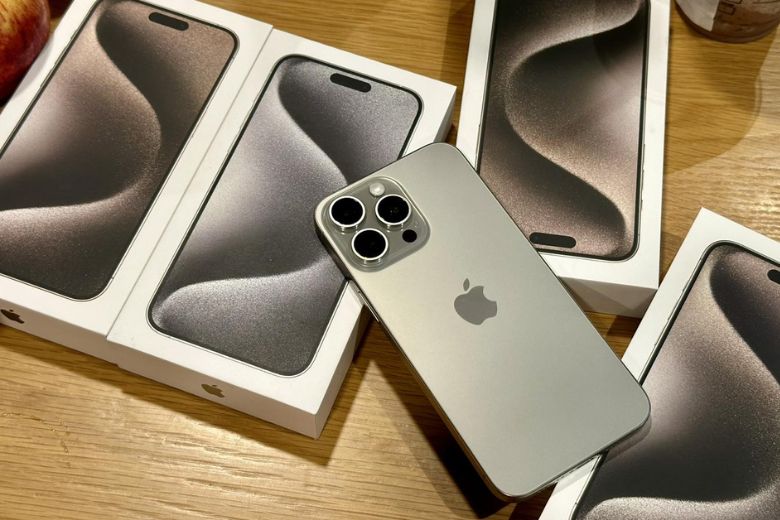 So sánh iPhone 17 Pro vs iPhone 15 Pro: Chọn máy nào? 11 So sánh iPhone 17 Pro vs iPhone 15 Pro