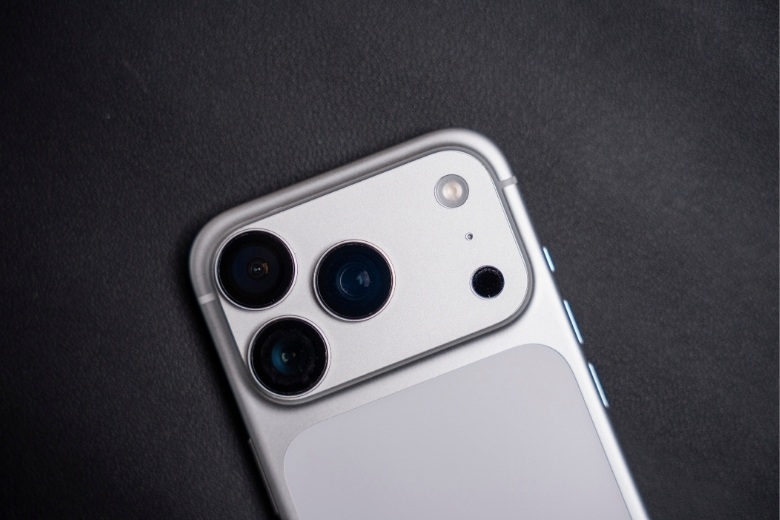 Đọ sức iPhone 17 Pro và Xiaomi 15T/15T Pro: Flagship nào tốt hơn? 16 So sánh iPhone 17 Pro vs Xiaomi 15T/15T Pro camera 48MP