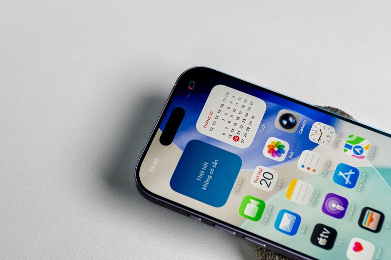 So sánh pin iPhone 17 vs iPhone 16 Pro Max: Muốn pin trâu thì nên chọn bản nào? 8 Phần mềm iOS đóng vai trò không kém phần quan trọng trong việc tối ưu hóa thời lượng pin