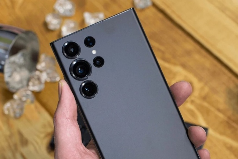 Khám phá Galaxy S26 Ultra - Flagship sáng giá nhất năm 2026 9 Galaxy S26 Ultra có thể là smartphone tốt nhất 2026 pin sạc