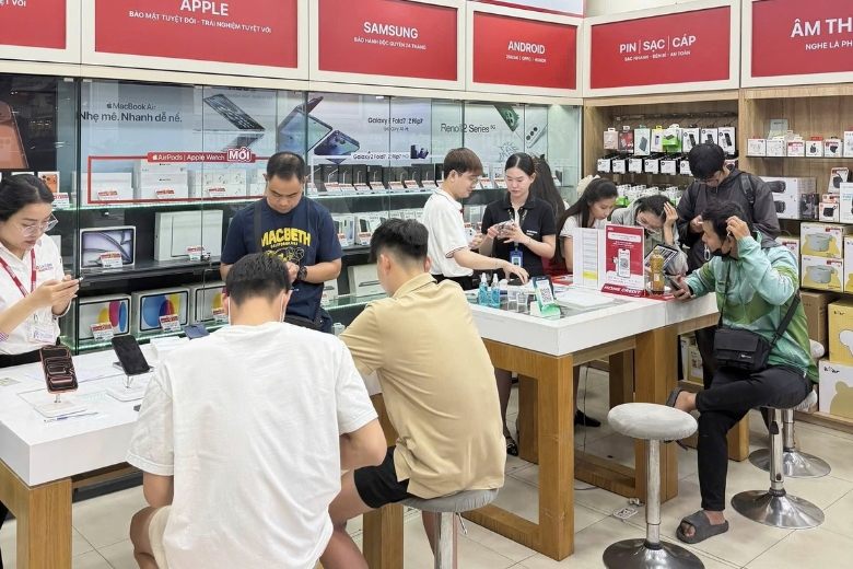 Danh sách phụ kiện nên mua cho iPhone 17 Pro Max và mẹo chọn 16 Mua phụ kiện iPhone 17 Pro Max tại nơi uy tín