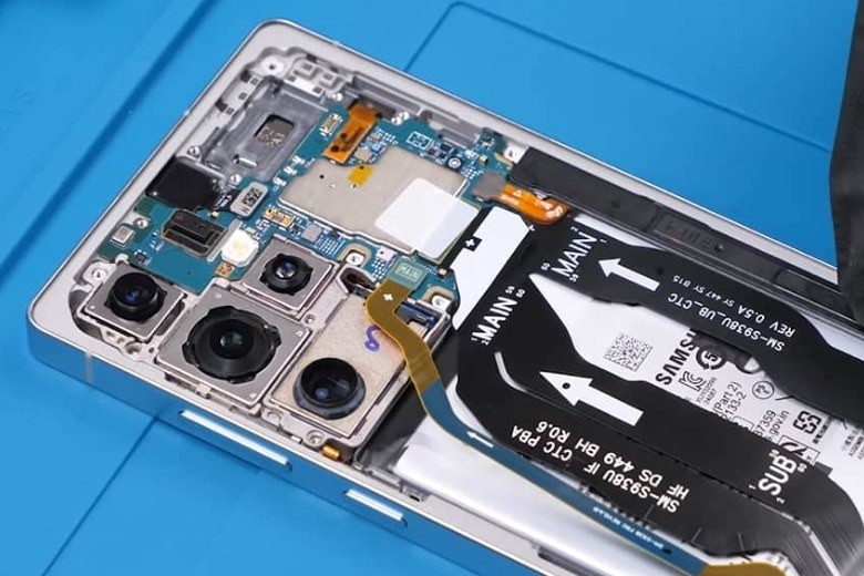 Galaxy S26 Ultra pin tăng thêm 200mAh