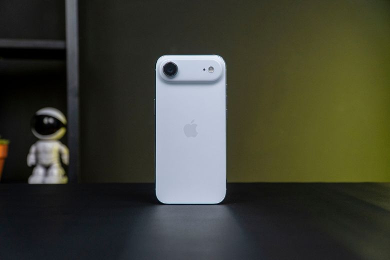 So sánh giá iPhone Air với iPhone 17