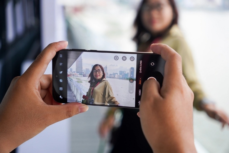 So sánh OPPO Find X9 và OPPO Find X9 Pro: Nên mua bản nào hợp lý? 21 So sánh OPPO Find X9 vs OPPO Find X9 Pro chọn Pro