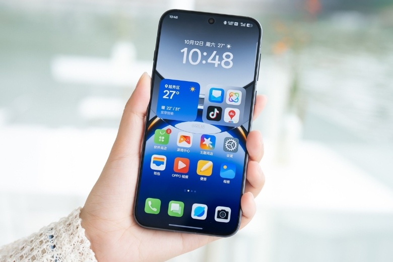 So sánh OPPO Find X9 và OPPO Find X9 Pro: Nên mua bản nào hợp lý? 15 So sánh OPPO Find X9 vs OPPO Find X9 Pro màn hình LTPO 6.78 inch