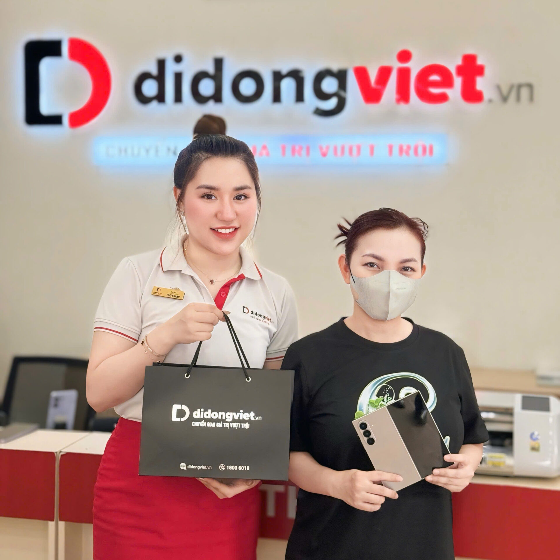 Ưu đãi đặc biệt khi thu cũ lên đời Galaxy Z Fold7, Z Flip7, S25 Ultra tháng 11 13 z6946441850099 83321cdf0d68e4f22ed8aefd213d3d74