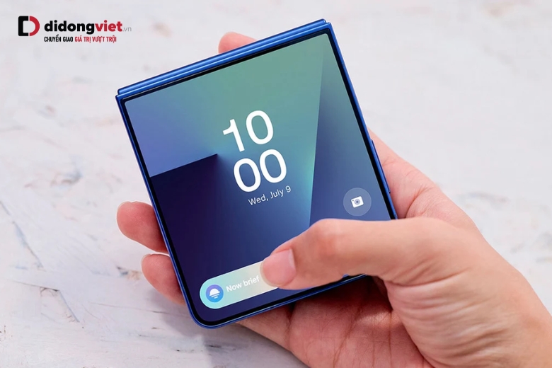 Galaxy Z Flip8 pin tổng dung lượng pin nằm trong khoảng 4200mAh đến 4300mAh