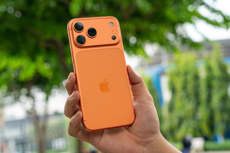 iPhone 17 Pro Max có phù hợp với dân bán hàng online livestream? 5 iPhone 17 Pro Max livestream bán hàng online