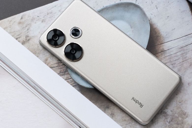 Redmi Turbo 5 Pro Lộ Diện: "Siêu Quái Vật" Pin 9.000mAh, Sạc 100W Đè Bẹp Mọi Đối Thủ? 2 thiết kế Redmi Turbo 5 Pro