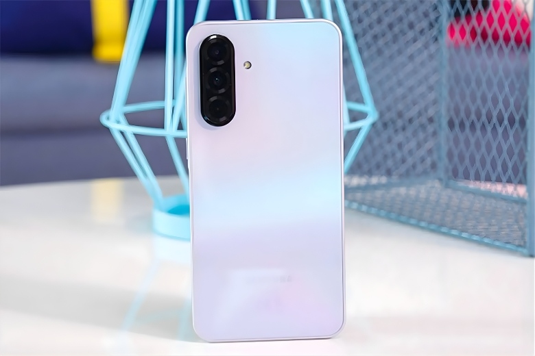 Samsung Galaxy A37 có gì mới RAM 8GB chuẩn UFS