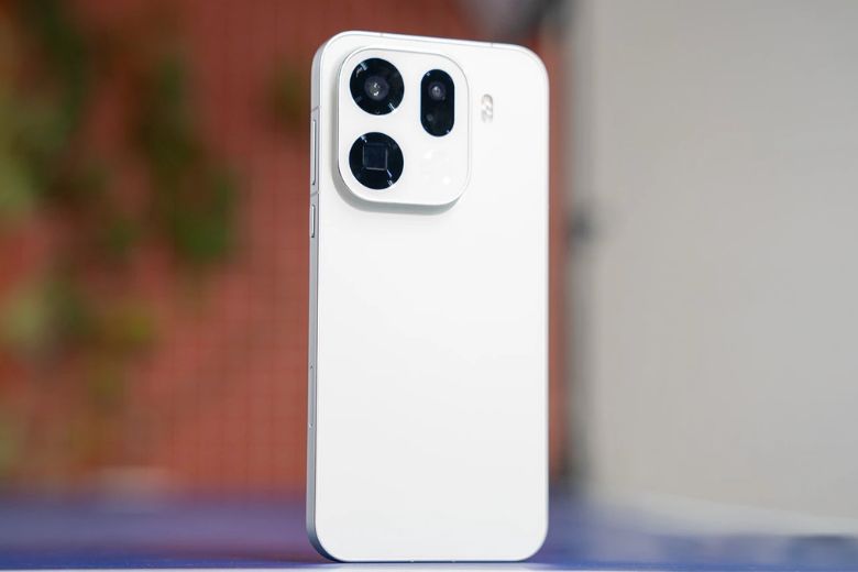 So sánh OPPO Find X9 Pro vs OPPO Find X8 Pro