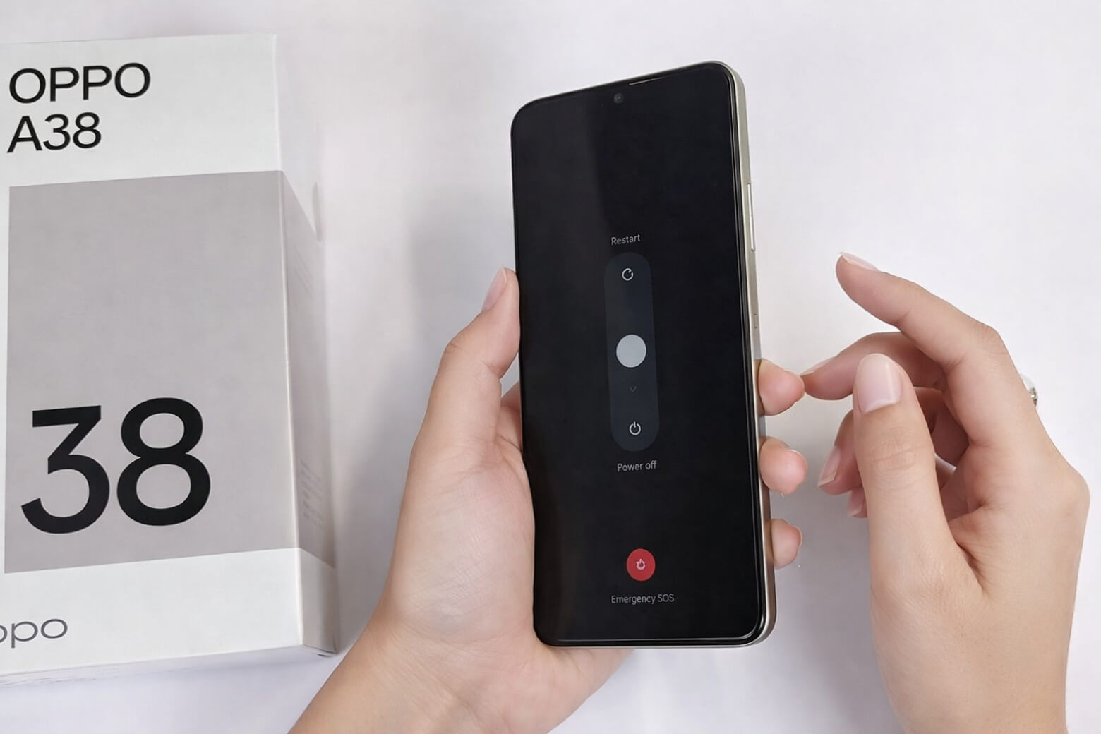 Cách Truyền Thống Để Khởi Động Lại Oppo Là Nhấn Giữ Nút Nguồn Đến Khi Thanh Trượt Trên Màn Hình Xuất Hiện