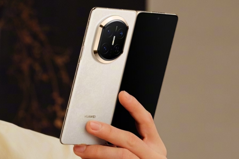 HUAWEI Mate X7 có mấy màu so với Mate X6