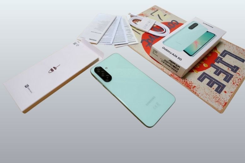 khui hộp trên tay Samsung Galaxy A26 5G