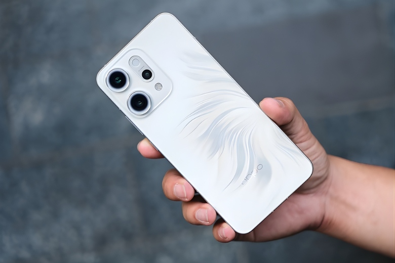 OPPO Reno15 Pro và Reno14 Pro: Khác gì nhau, có đáng nâng cấp? 20 So sánh OPPO Reno15 Pro và Reno14 Pro chọn Reno14 Pro