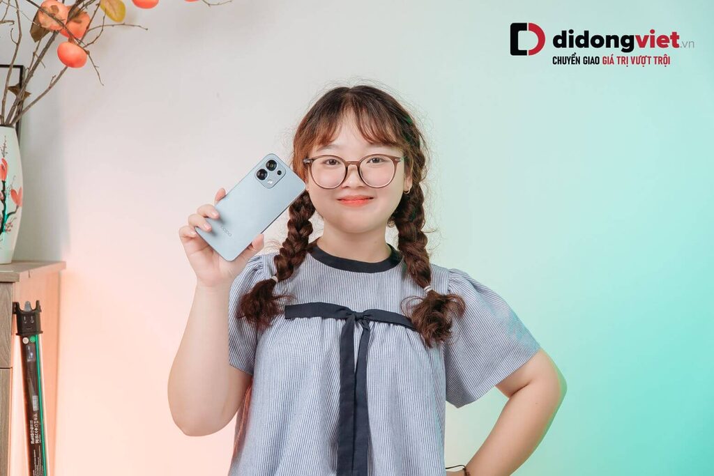 OPPO A6 Pro đáng giá với pin 7000mAh siêu trâu và sạc nhanh 80W, phù hợp người dùng di động nhiều