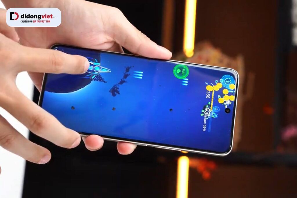Redmi Note 15 Pro chạy mượt tác vụ hàng ngày, chơi game nhẹ tốt, bộ nhớ lớn.