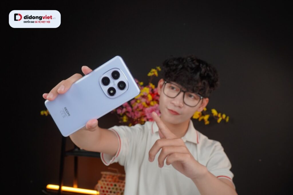 Redmi Note 15 5G cho thời lượng pin 8–10 giờ chơi game hoặc đến 2 ngày dùng cơ bản.
