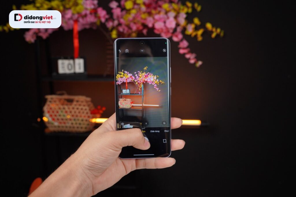 Redmi Note 15 5G sở hữu camera 108MP OIS cho ảnh đêm sáng rõ, chi tiết tốt.