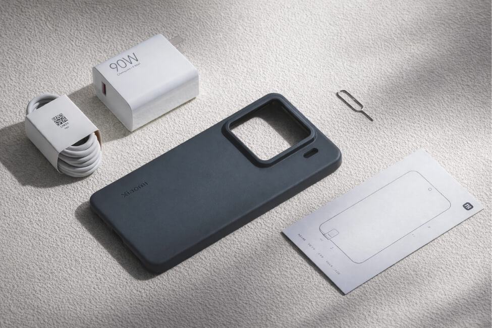 Trên tay Xiaomi Redmi Note 15: Smartphone "quốc dân" mới của Xiaomi 8 Mở hộp Xiaomi Redmi Note 15 và bên trong