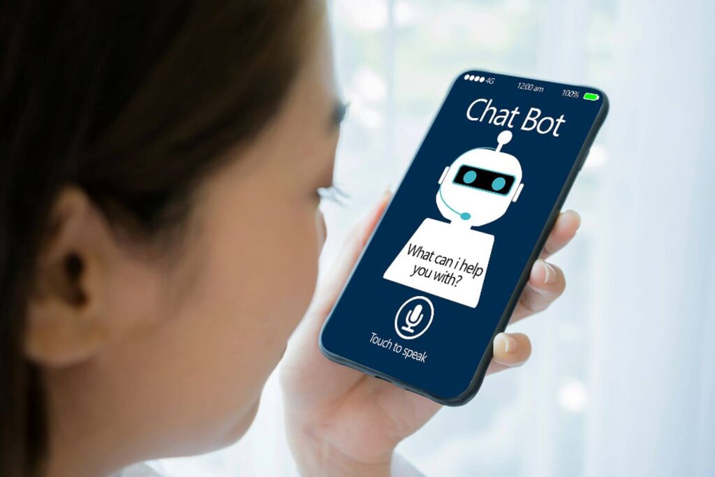 Chatbot là gì? Phân biệt Bot thường và AI Trợ lý ảo trên điện thoại (2026) 13 Chatbot là phần mềm mô phỏng hội thoại, tiến hóa từ code cứng nhắc sang AI thông minh như ChatGPT, Gemini.
