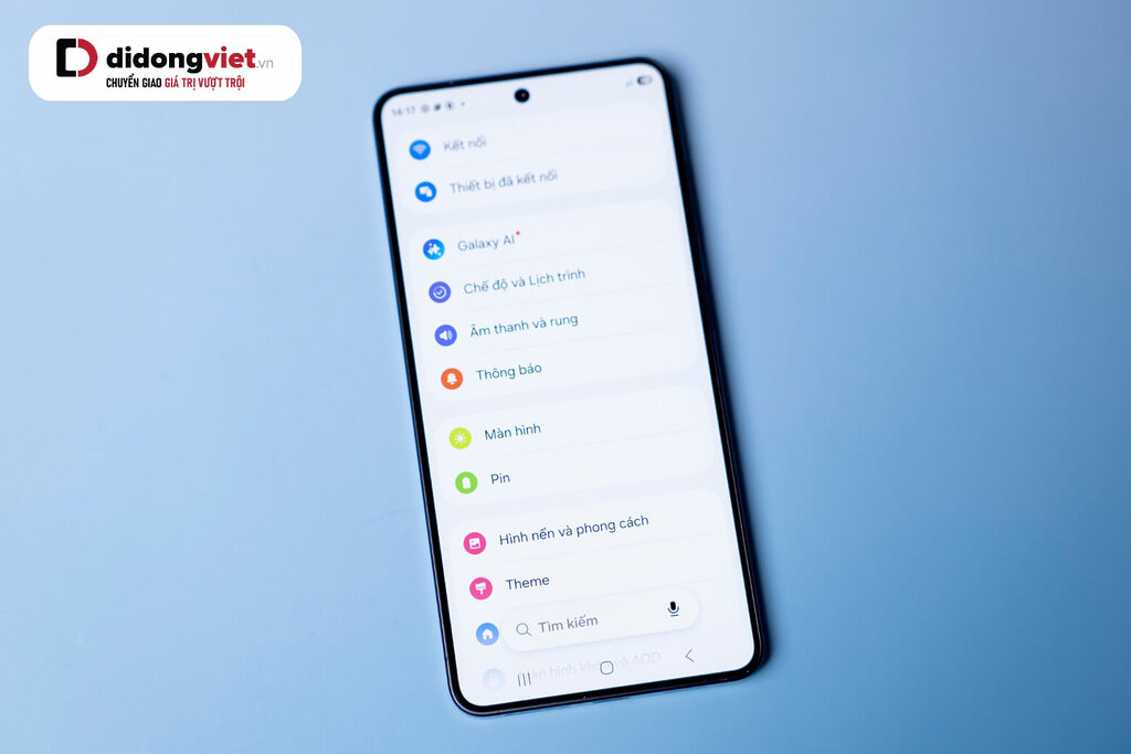 Có nên mua Samsung Galaxy S26? Chip 2nm, AI chủ động và thiết kế mỏng nhẹ nhất từ trước đến nay 24 Galaxy AI trên S26 chủ động đọc ngữ cảnh và gợi ý hành động trước.