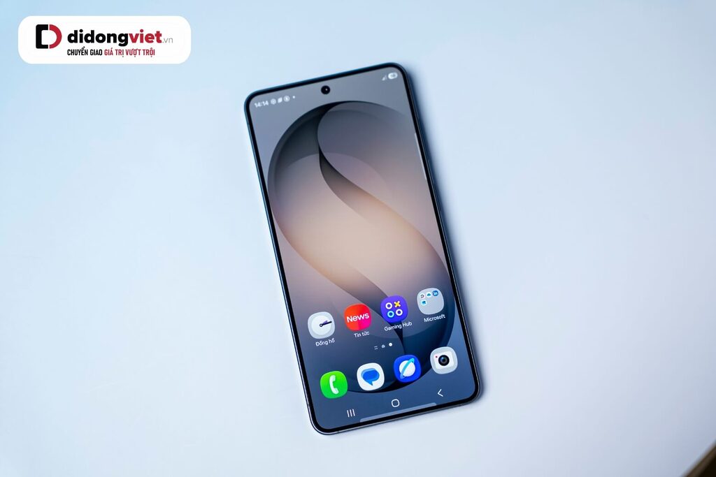 Có nên mua Samsung Galaxy S26? Chip 2nm, AI chủ động và thiết kế mỏng nhẹ nhất từ trước đến nay 16 co nen mua samsung galaxy s26 didongviet 3 1