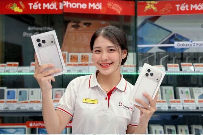 Di Động Việt Chính Thức Mở Bán Cửa Hàng Mới Tại 19 Đồng Khởi: Trải Nghiệm Mua Sắm Đẳng Cấp Ngay Trung Tâm TP.HCM 10 Di Động Việt 19 Đồng Khởi mở bán - vì sao nên chọn Di Động Việt