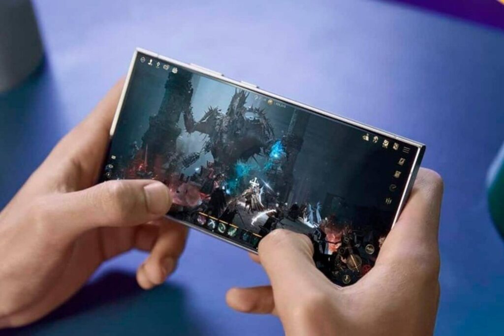 Galaxy S26 tối ưu cho game thủ và đa nhiệm với Snapdragon 8 Elite Gen 5 4.6GHz và RAM 12GB cực mạnh.