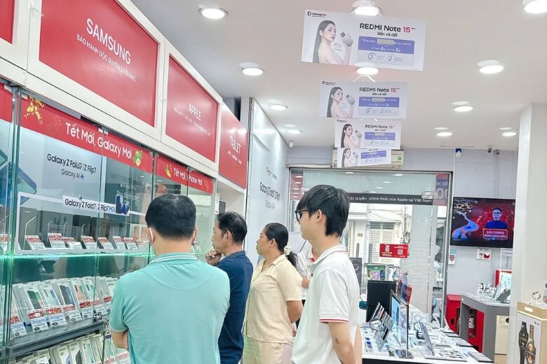 Mua Samsung Galaxy S26 Ultra chính hãng tại Di Động Việt