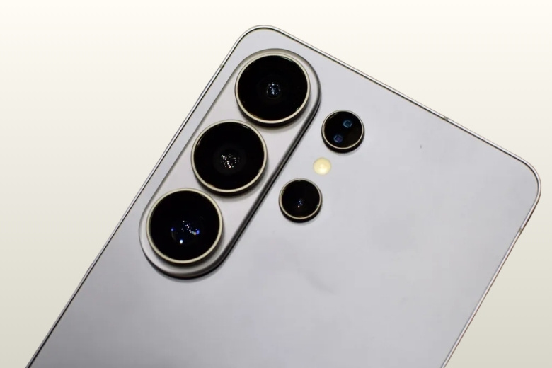 Samsung Galaxy S26 Ultra giá bao nhiêu? Giá chính thức tại Di Động Việt 11 Samsung Galaxy S26 Ultra giá bao nhiêu? so sánh với s25 ultra