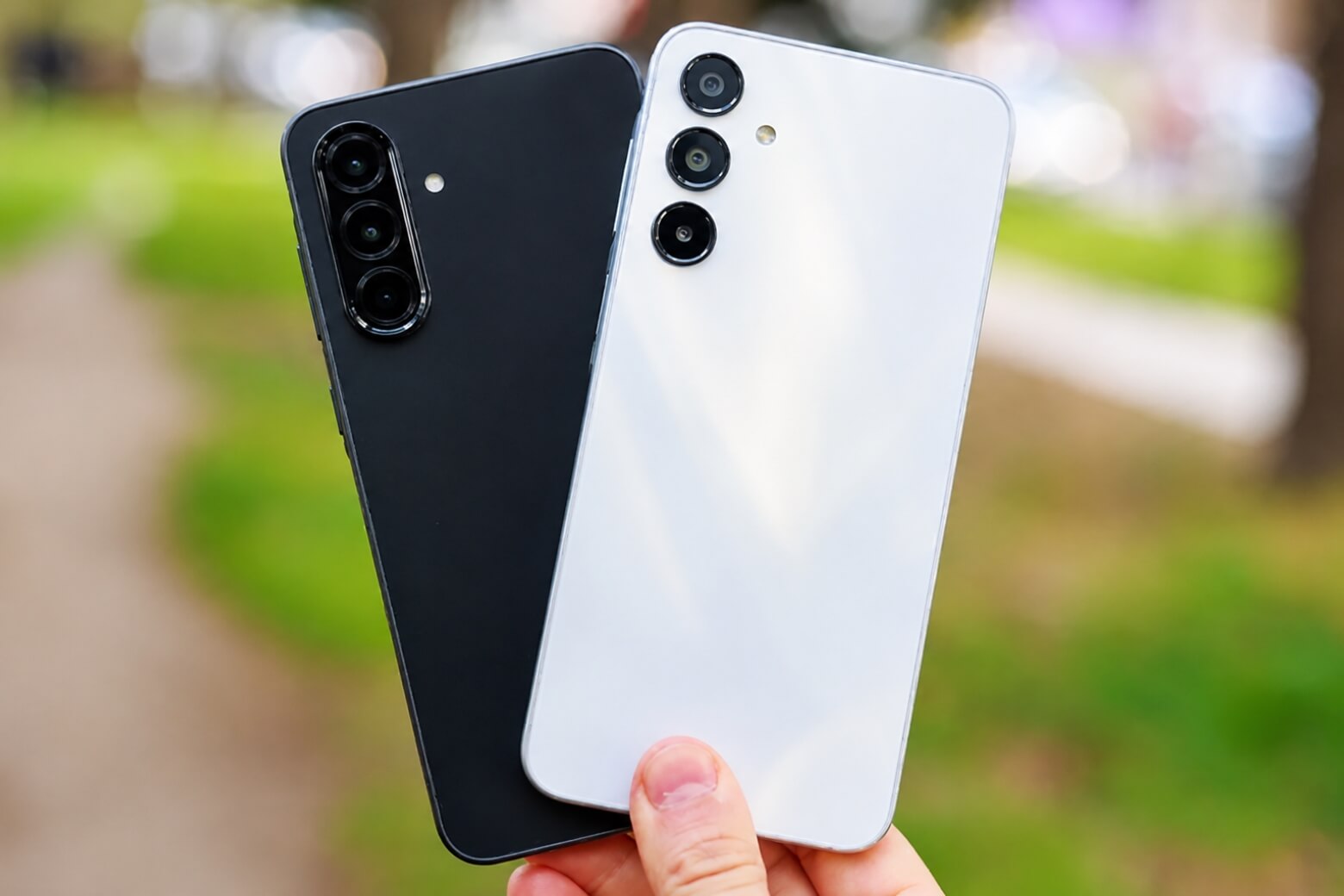 So sánh Samsung Galaxy A17 5G và A16 5G chi tiết: Lựa chọn nào tốt hơn? 9 So sánh Samsung Galaxy A17 và A16 về giá