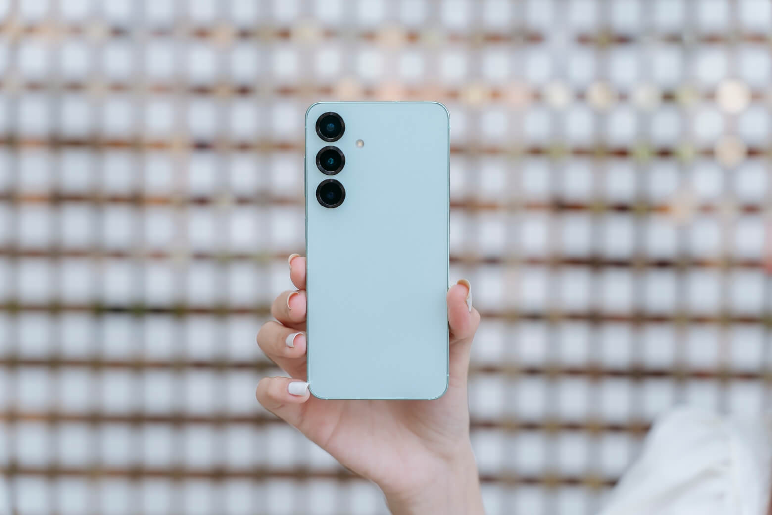 So sánh Samsung Galaxy S26 và S25: Nâng cấp đáng giá hay chỉ là bản cải tiến nhẹ? 13 So sánh Samsung Galaxy S26 với Samsung Galaxy S25 kích thước