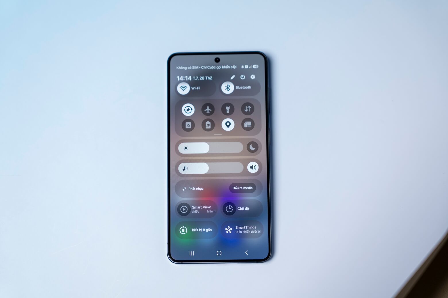 So sánh Samsung Galaxy S26 và S25: Nâng cấp đáng giá hay chỉ là bản cải tiến nhẹ? 14 So sánh Samsung Galaxy S26 với Samsung Galaxy S25 màn hình