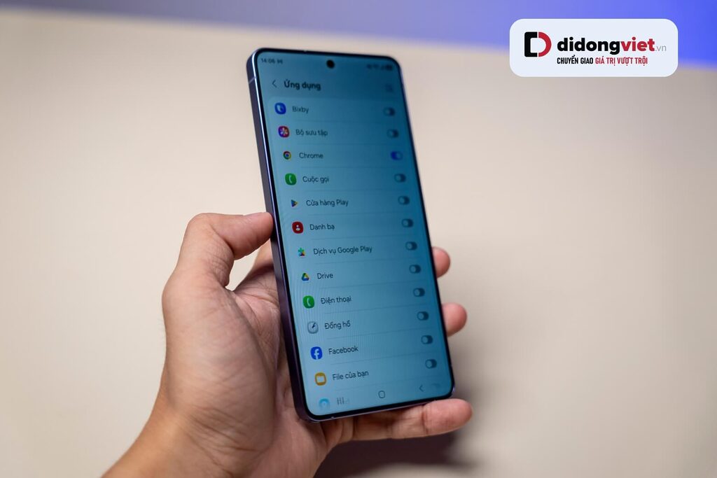 Samsung Galaxy S26 Ultra: Snapdragon 8 Elite Gen 5 mạnh mẽ, xử lý ảnh 8K ổn định, AI tối ưu chất lượng ảnh tự động.
