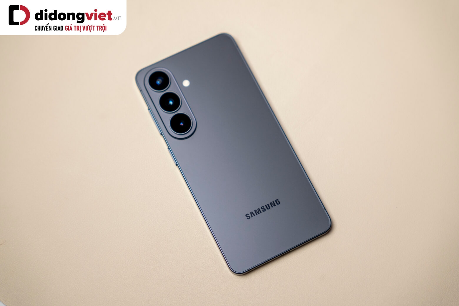 Trên tay Samsung Galaxy S26: Những nâng cấp đáng giá trong tầm tay 16 Trên tay Samsung Galaxy S26