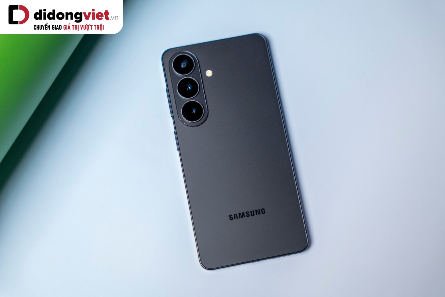 Trên tay Samsung Galaxy S26: Những nâng cấp đáng giá trong tầm tay 12 Trên tay Samsung Galaxy S26