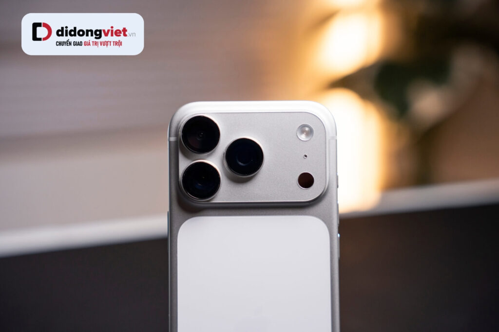 Cấu hình iPhone 17 Pro sau 6 tháng: Sức mạnh phần cứng có xứng đáng để lên đời? 23 USB-C 10Gb/s iPhone 17 Pro kết nối SSD rời ghi ProRes 4K trực tiếp