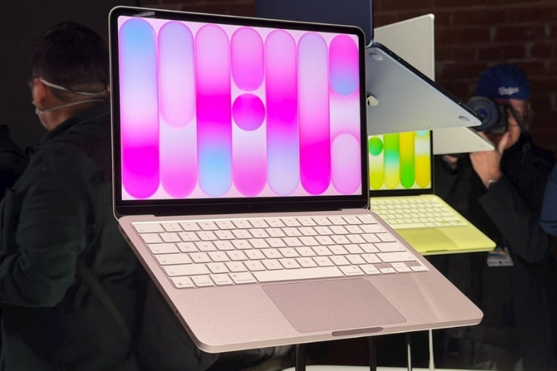 Đánh giá hiệu năng MacBook Neo: Chip A18 Pro có mạnh không? 14 Đánh giá thời lượng pin MacBook Neo