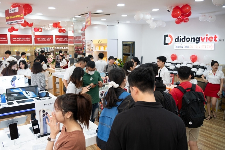 Khai trương diện mạo mới Di Động Việt Đồng Khởi & Quang Trung cùng loạt ưu đãi hấp dẫn. 4 Diện mạo mới Di Động Việt 19 Đồng Khởi - 385 Quang Trung