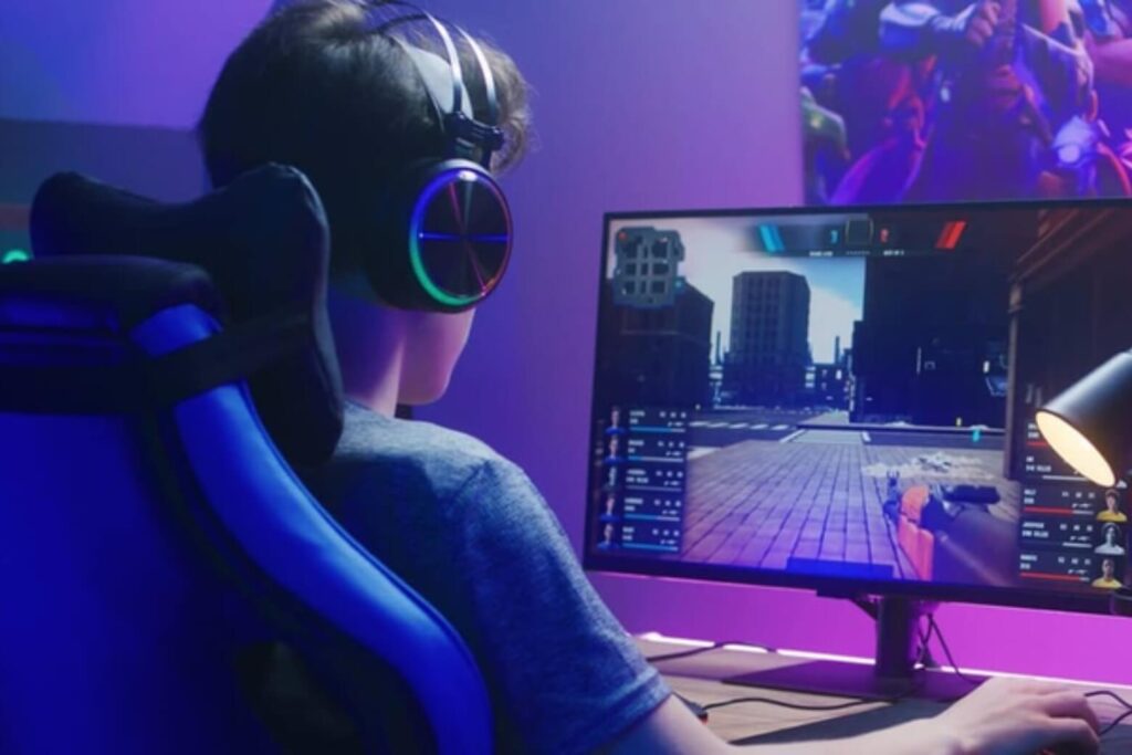 Game thủ là gì? Hướng dẫn từ newbie đến hardcore gamer 10 Game thủ là gì? Từ đam mê chơi game đến chuyên gia kiếm tiền.