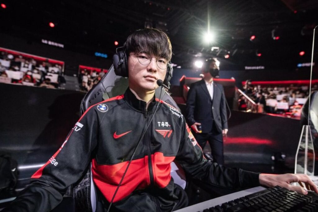 Game thủ là gì? Hướng dẫn từ newbie đến hardcore gamer 11 Game thủ là gì? Không chỉ những người chơi game, mà là những người sở hữu kỹ năng